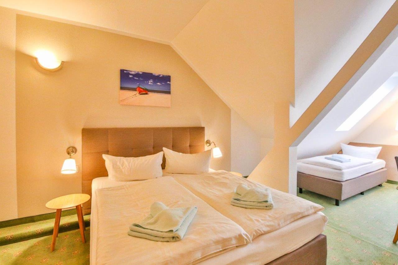 Hotel Und Restaurant "Zur Zwiebel" Peenemunde Exteriér fotografie