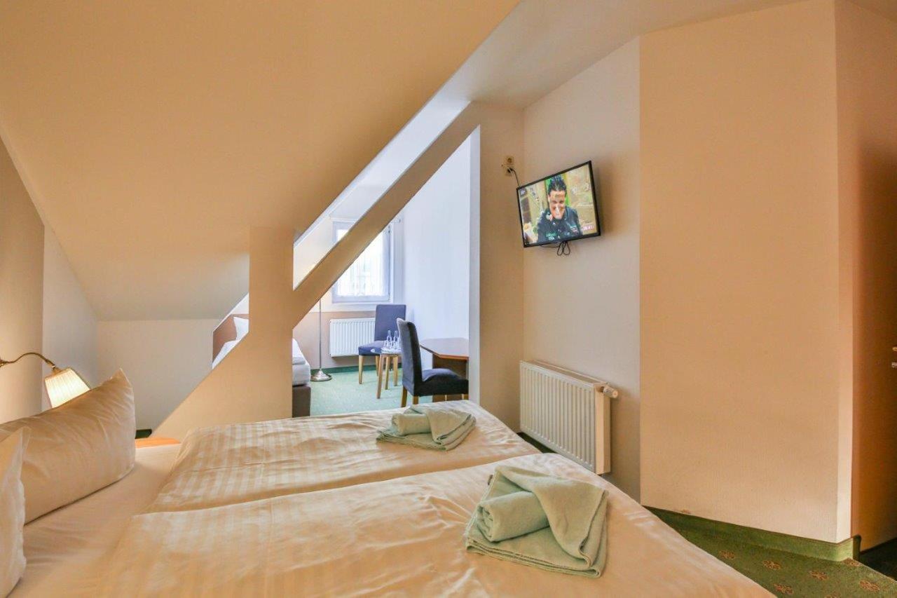 Hotel Und Restaurant "Zur Zwiebel" Peenemunde Exteriér fotografie