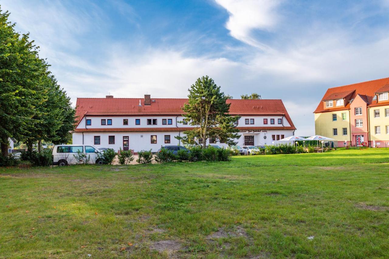 Hotel Und Restaurant "Zur Zwiebel" Peenemunde Exteriér fotografie