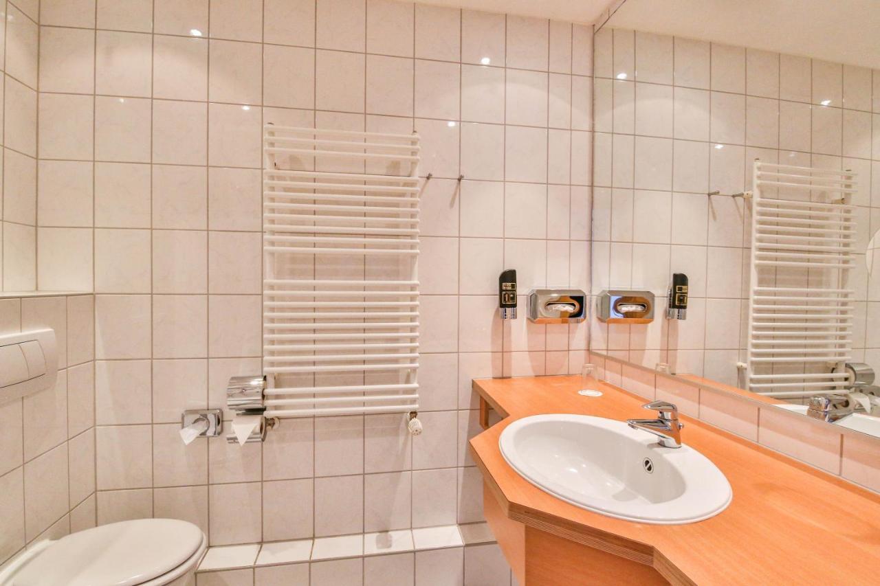 Hotel Und Restaurant "Zur Zwiebel" Peenemunde Exteriér fotografie