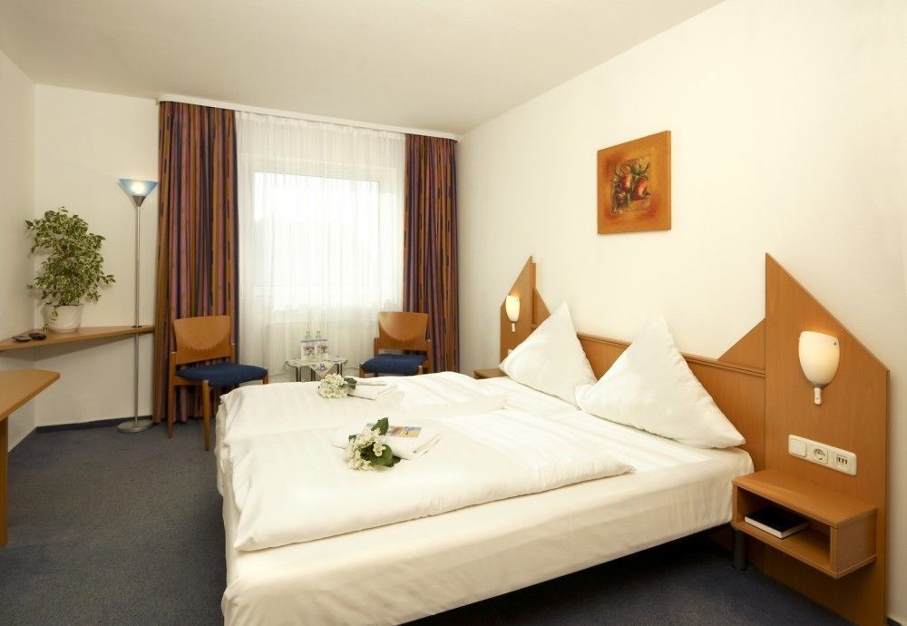 Hotel Und Restaurant "Zur Zwiebel" Peenemunde Exteriér fotografie